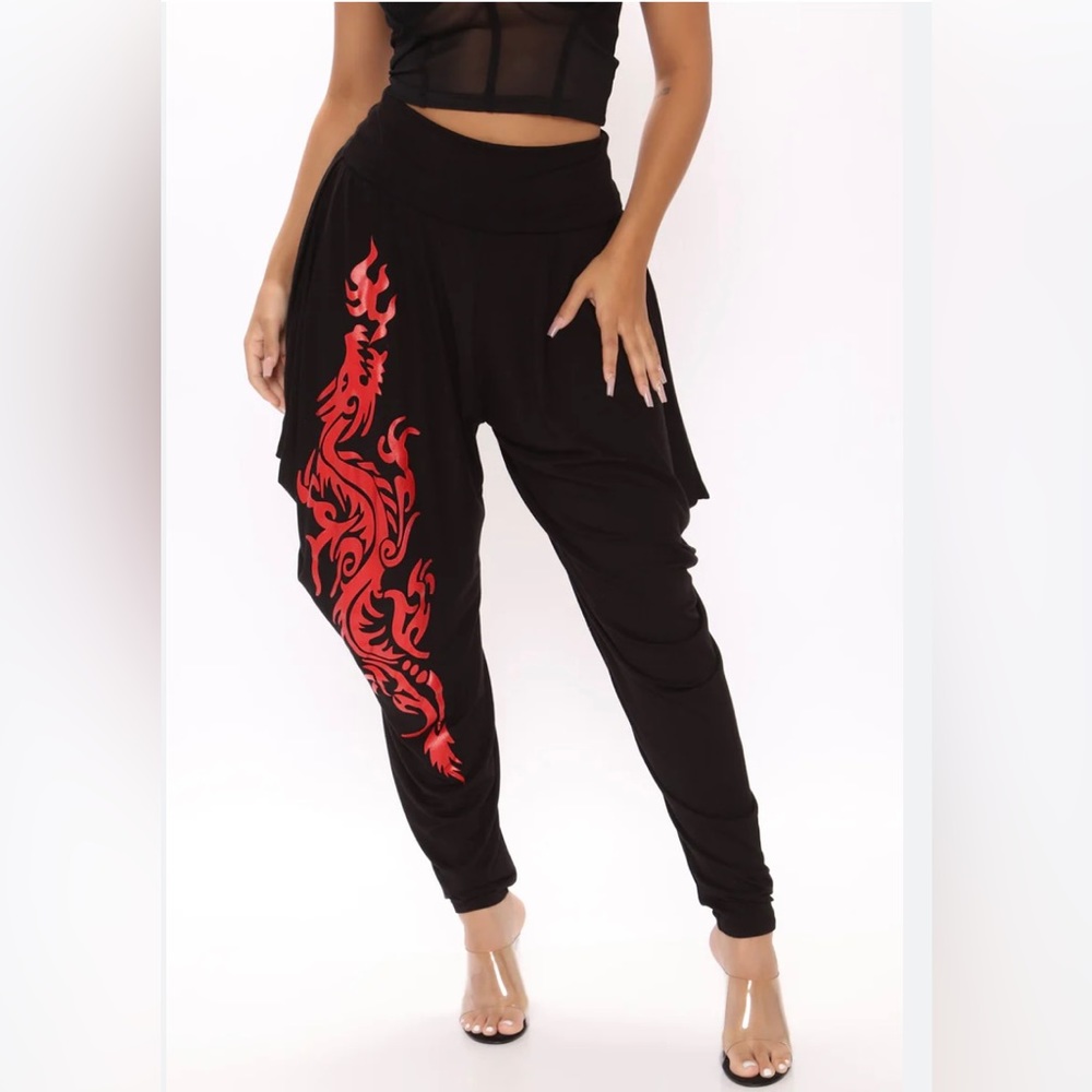 GIRL ON FIRE SLOUCHY PANTS